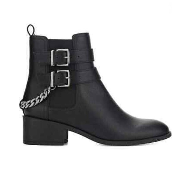 Kenneth Cole Reaction Women's Salt Biker Chain Chelsea Booties - Picture 1 of 6